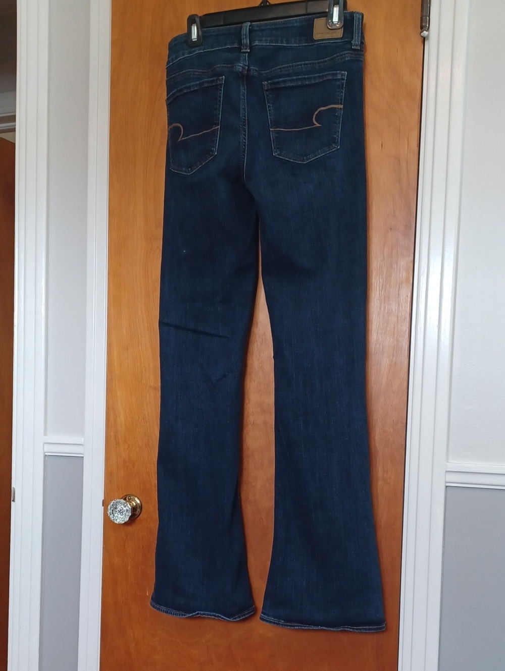 American Eagle Hi-rise Artist Flare Sz.8L.  Super Stretch. L.33". R.10".W.29". - Picture 2 of 9